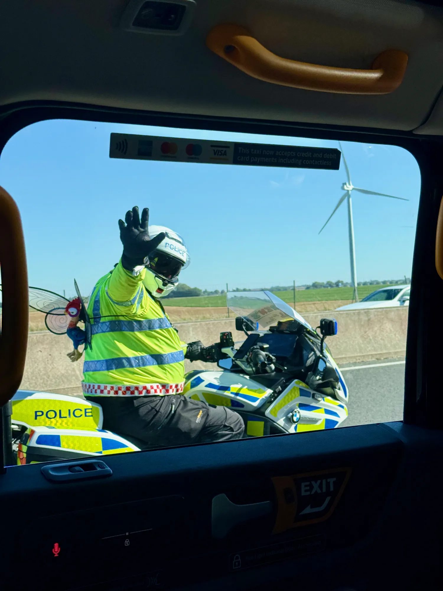 A wave from "the fairy", our City of London Police outrider, somewhere on a French motorway with every lane to ourselves. 🧚